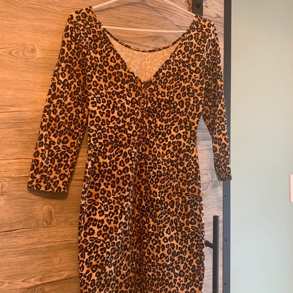 dress - Picture 2 of 3